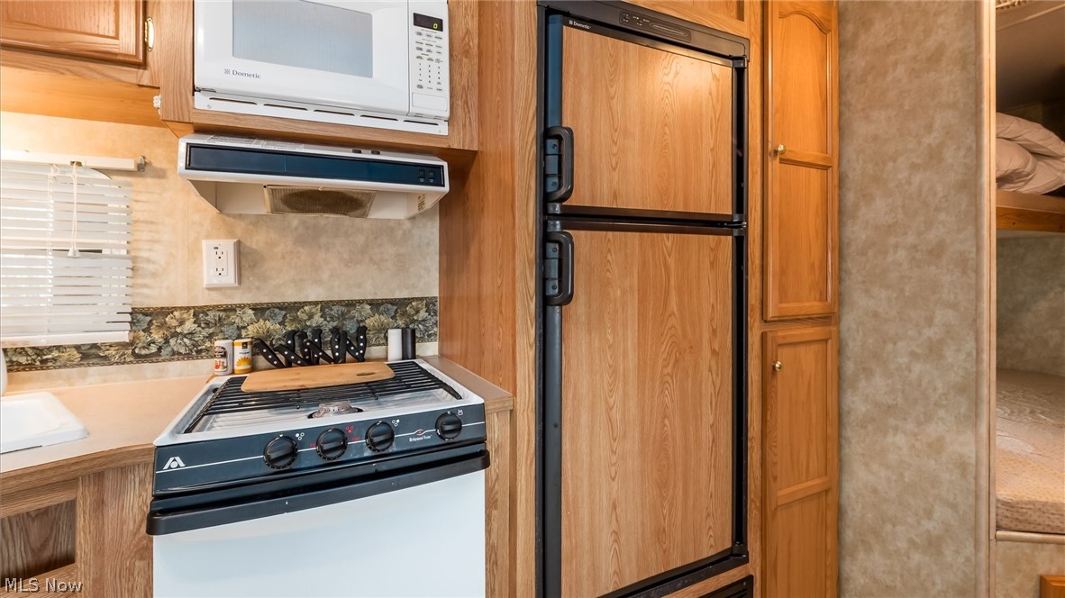 Lake Seneca Residence - Residential