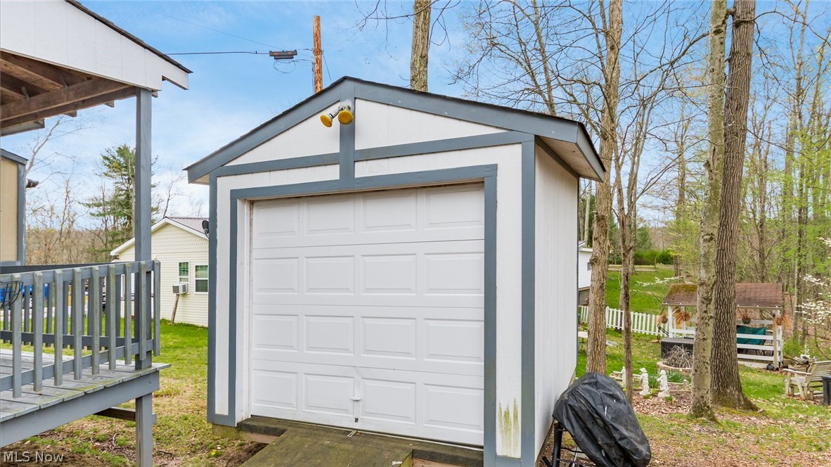 Lake Seneca Residence - Residential