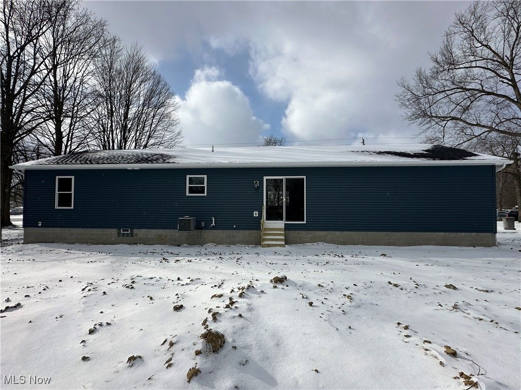 Photo of 1275 S Meridian Road, Youngstown, OH 44511 (MLS # 5182485)