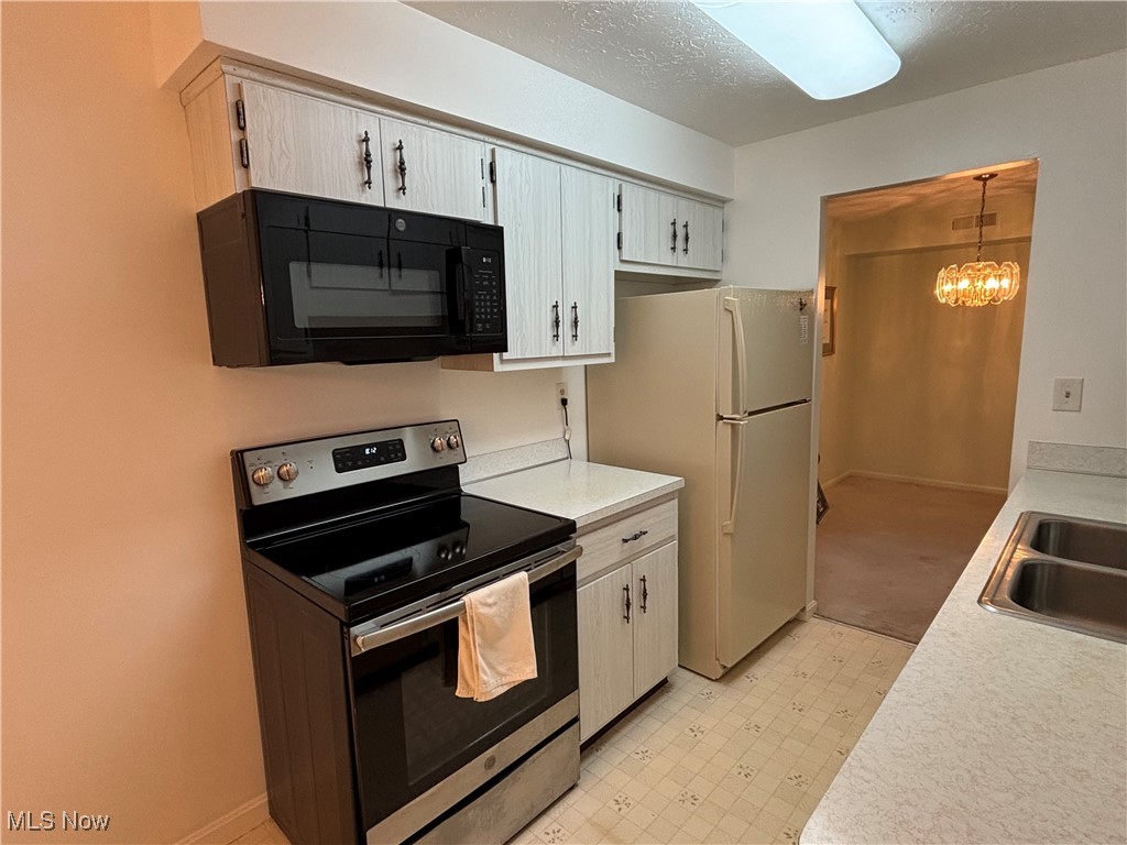 1931 King James Pkwy #131, Westlake, Ohio image 4
