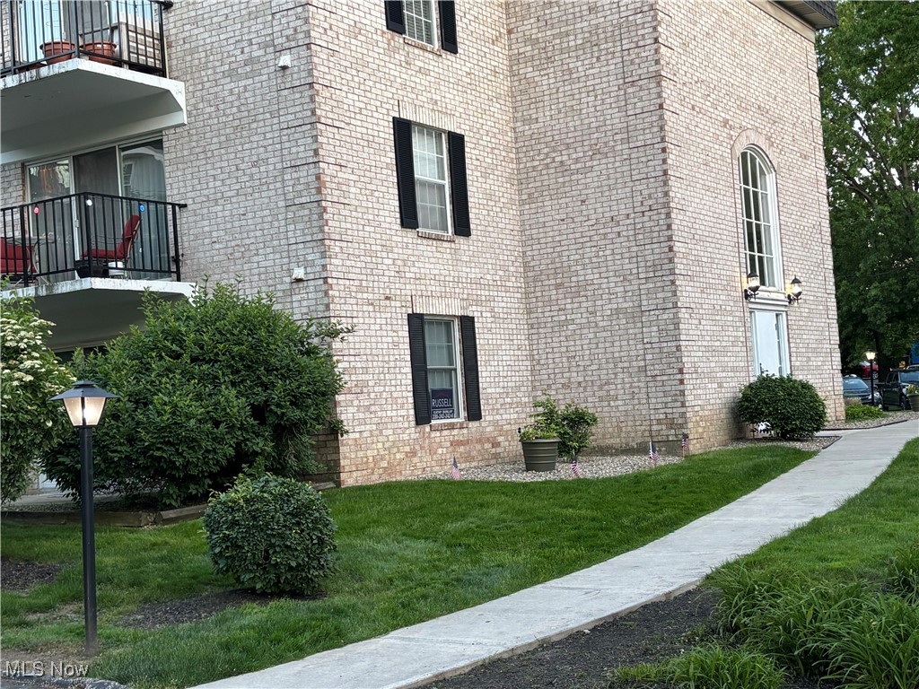1931 King James Pkwy #131, Westlake, Ohio image 2