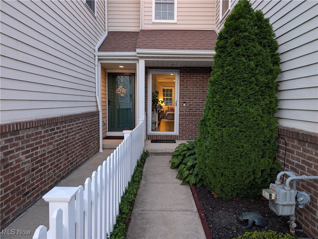 Bradley Woods Condo - Residential