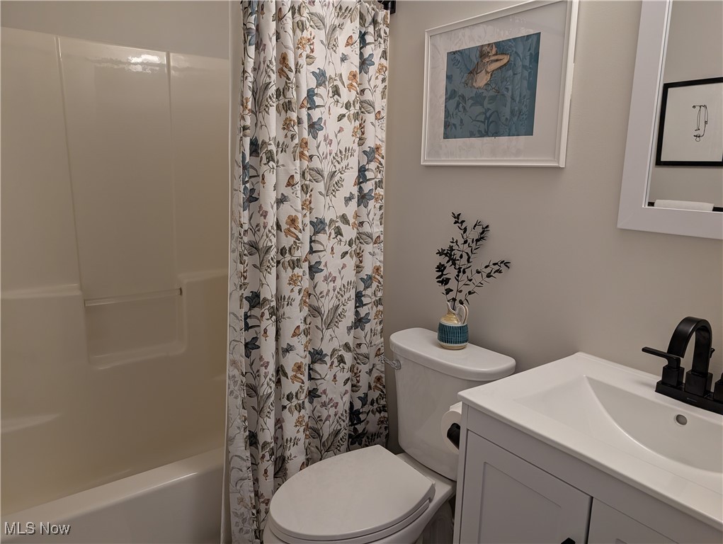 Bradley Woods Condo - Residential