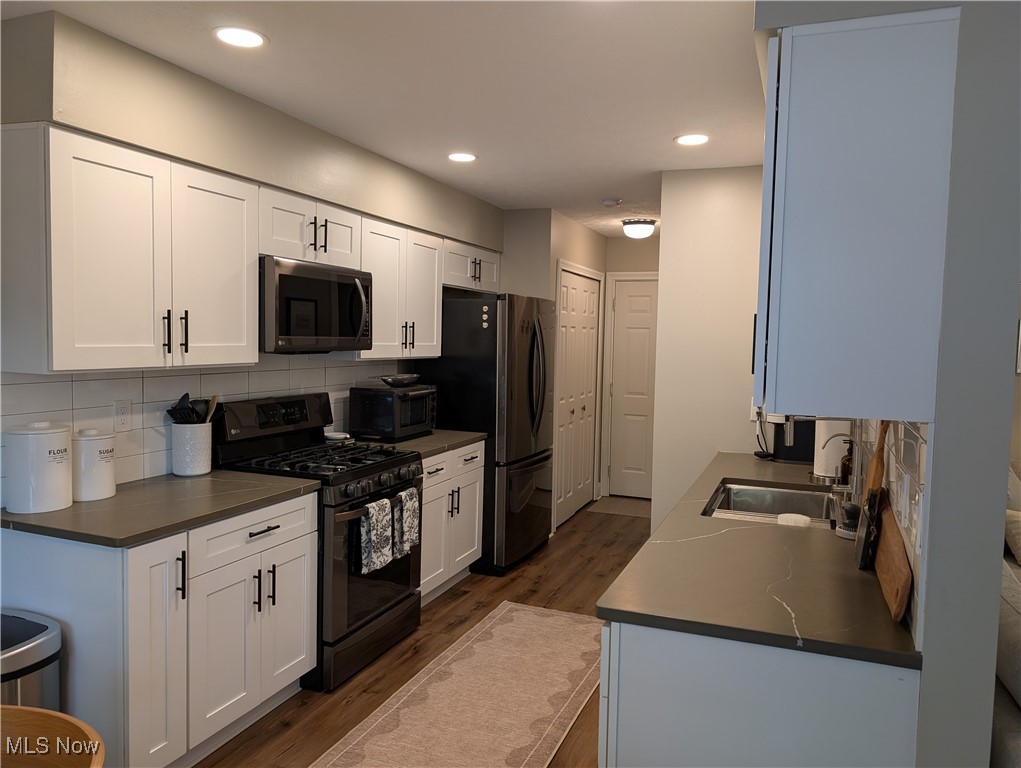 Bradley Woods Condo - Residential