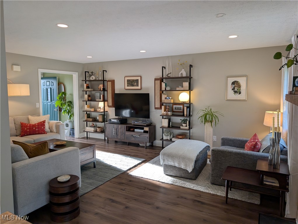 Bradley Woods Condo - Residential