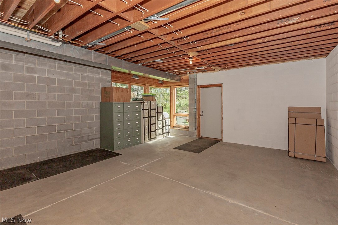 Edwin J Mapes Jr 01 - Residential Lease