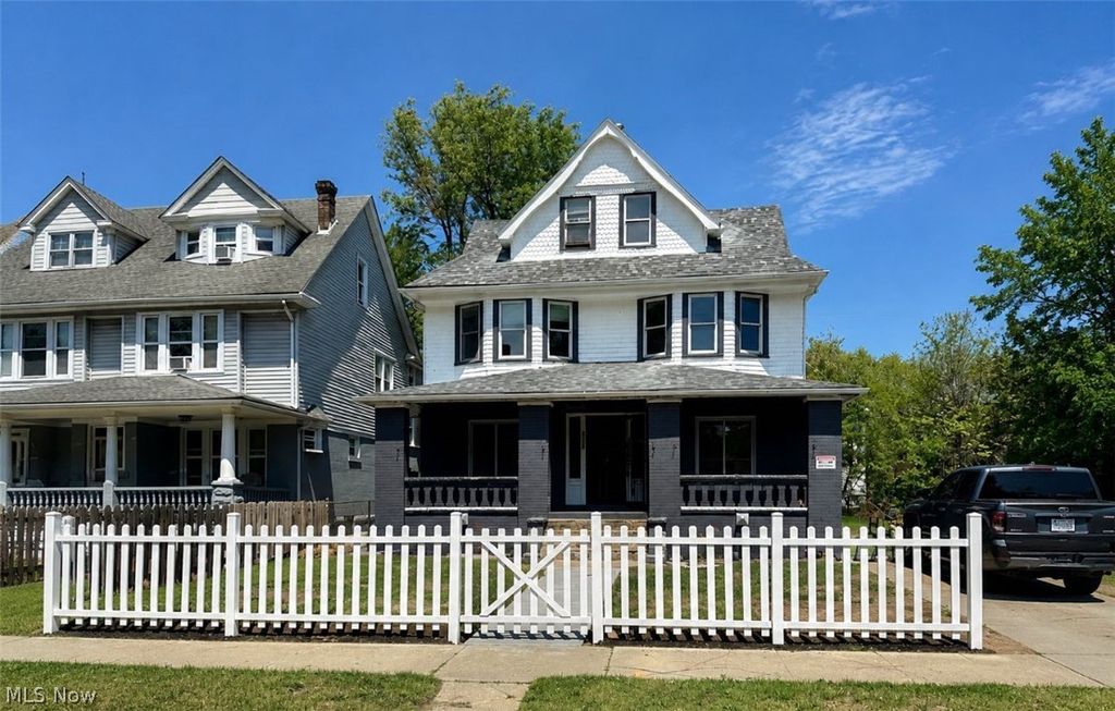 Photo of 9807 Parkgate Avenue, Cleveland, OH 44108 (MLS # 5210559)