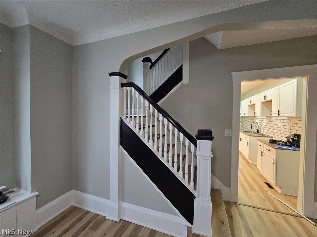 Photo of 9807 Parkgate Avenue, Cleveland, OH 44108 (MLS # 5210559)