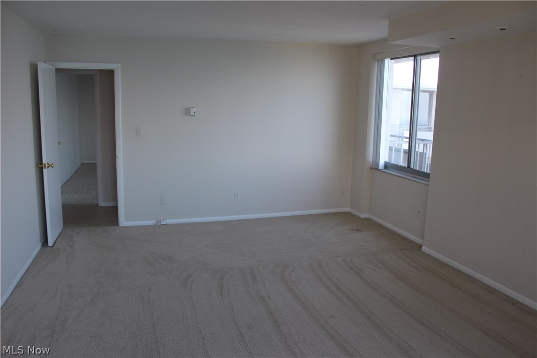 Carlyle Condo - Residential Lease