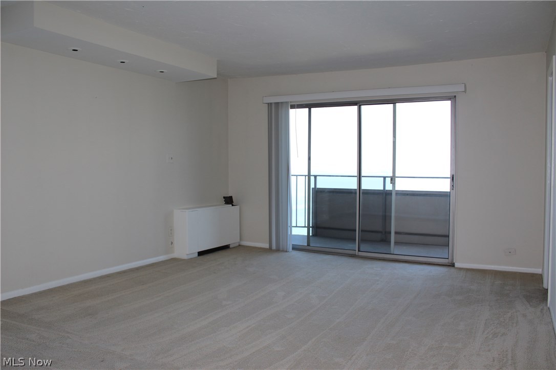 Carlyle Condo - Residential Lease
