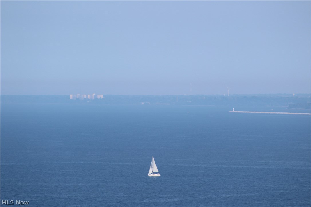 Carlyle Condo - Residential Lease