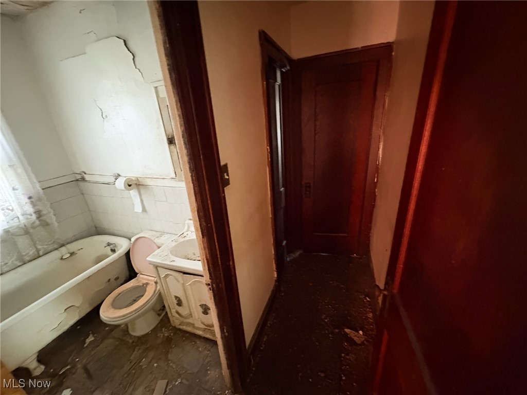 Lorenz Sanda Sub - Residential Income