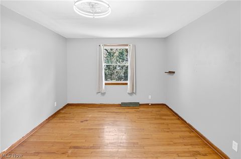 Tiny photo for 39568 Carol Lane, Elyria, OH 44035 (MLS # 5202639)