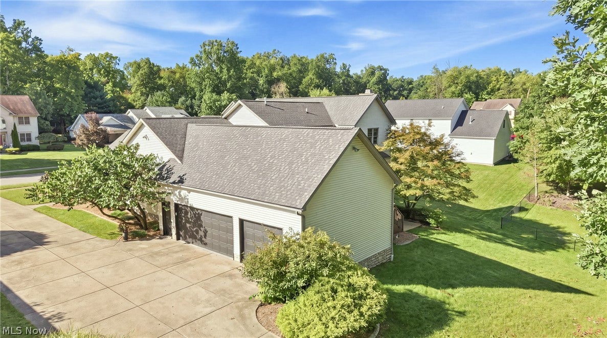 30 White Oak Court