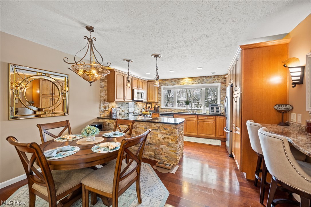 Trees Condo - Residential