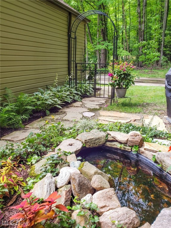 Trees Condo - Residential