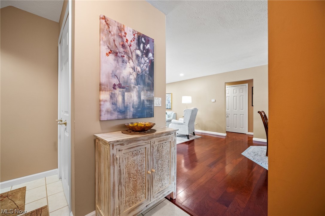 Trees Condo - Residential