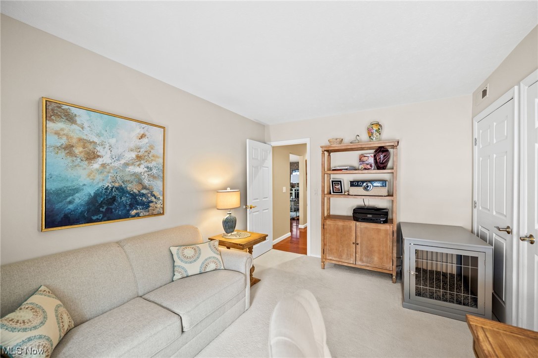 Trees Condo - Residential