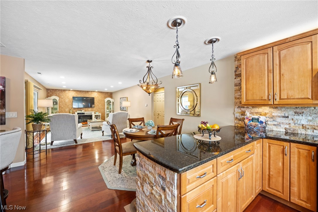 Trees Condo - Residential