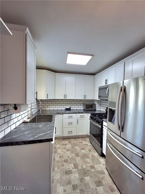 Tiny photo for 349 Elm Street, Wadsworth, OH 44281 (MLS # 5184208)