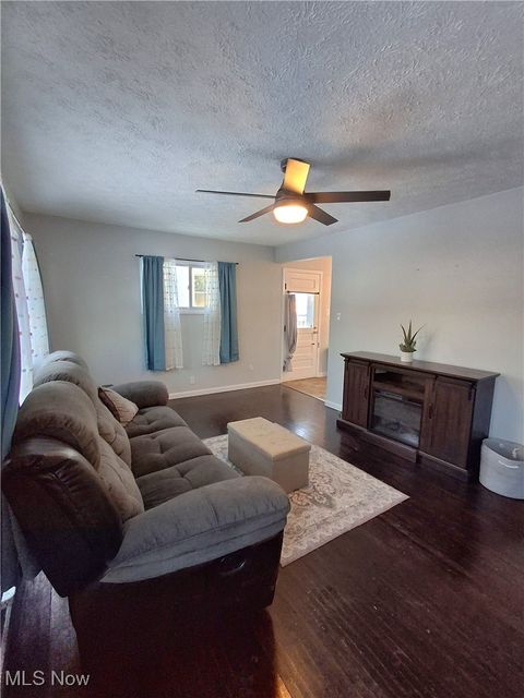 Tiny photo for 349 Elm Street, Wadsworth, OH 44281 (MLS # 5184208)