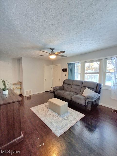 Tiny photo for 349 Elm Street, Wadsworth, OH 44281 (MLS # 5184208)