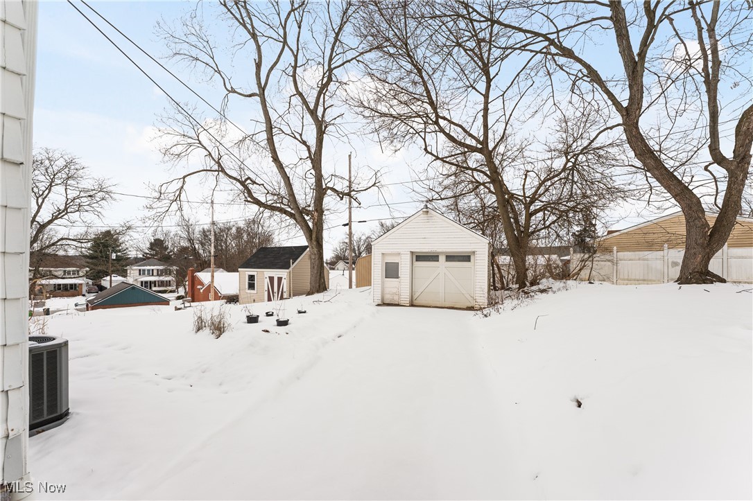 226 Korman Avenue, Massillon, Ohio image 9