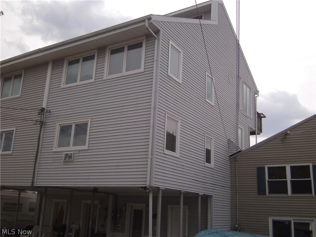 Snug Harbor - Residential