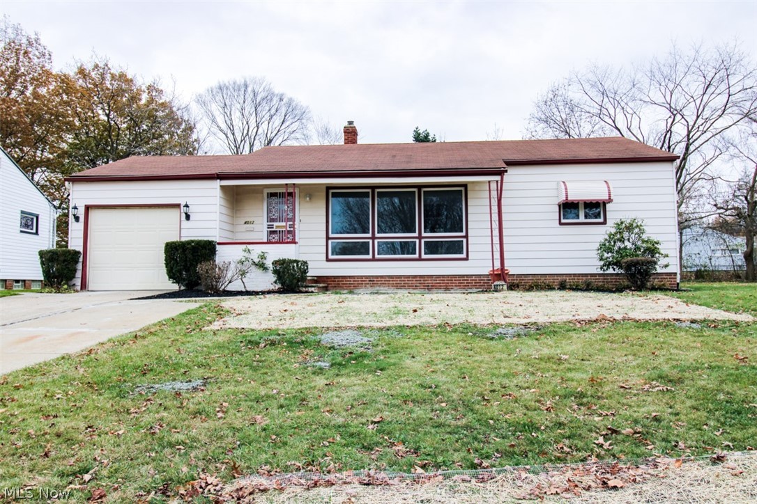 Fully remodeled and customed designed 3 bedrooms 2.5 baths ranch styled home, with 1.5 car attached garage and full finished basement. A pass-through garage, two rear decks wraps around the back of the home to give access to an oversized fenced-in backyard from the kitchen and the master bedroom sliding doors. A fully remodeled kitchen with granite countertop, shaker styled cabinets with soft-close drawers and doors. Recessed lights, ceramic tiled floors, and subway backsplash. Eat-in kitchen. A full suite of stainless steel appliances. A media room on the 1st floor with a remote-controlled fireplace, and plenty of natural lights. Gleaming hardwood floors throughout the first floor. Formal dining room with crystal chandelier and a living room with large floor to ceiling windows. The 1.5 bath on the first floor has new Kohler comfort height toilets, ceramic tiled floors, ceramic tiled shower surround, jacuzzi tubs, crystal light fixtures with new vanities.
The 3rd bedroom in the base