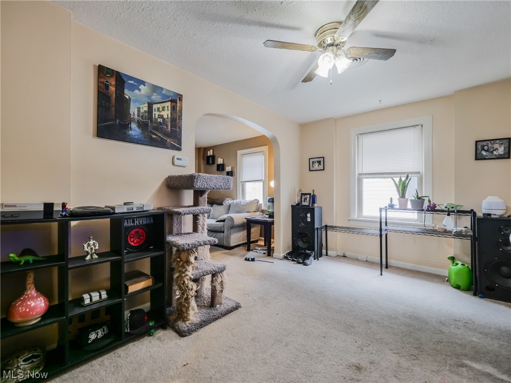 Brooklyn 01 - Residential Income