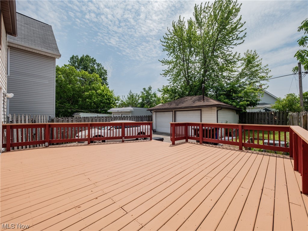 Brooklyn 01 - Residential Income