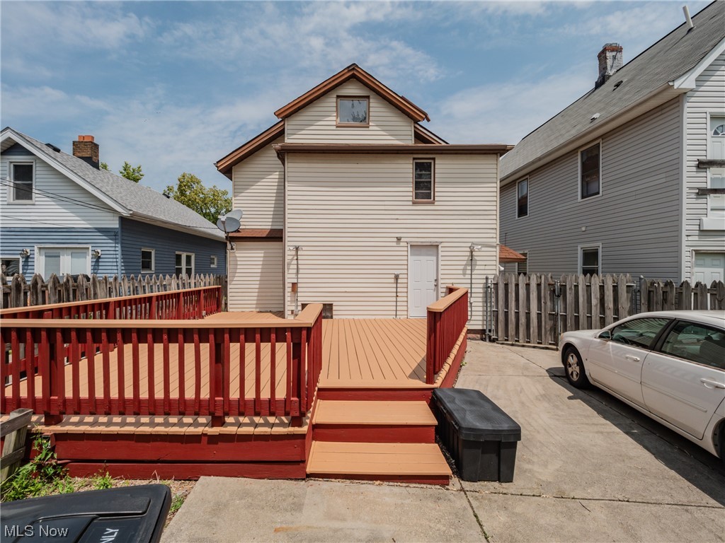 Brooklyn 01 - Residential Income