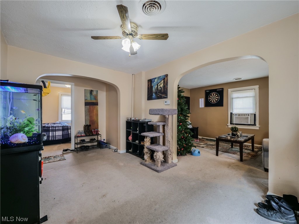 Brooklyn 01 - Residential Income