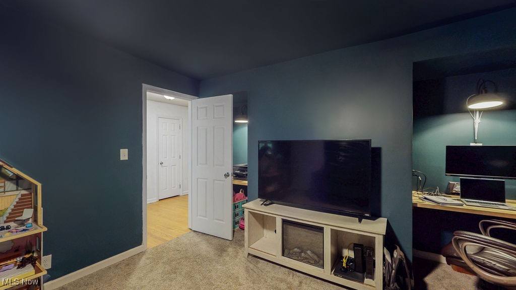 Akron, Ohio 44303, United States, 4 Bedrooms Bedrooms, ,3 BathroomsBathrooms,Residential,Contingent,154744