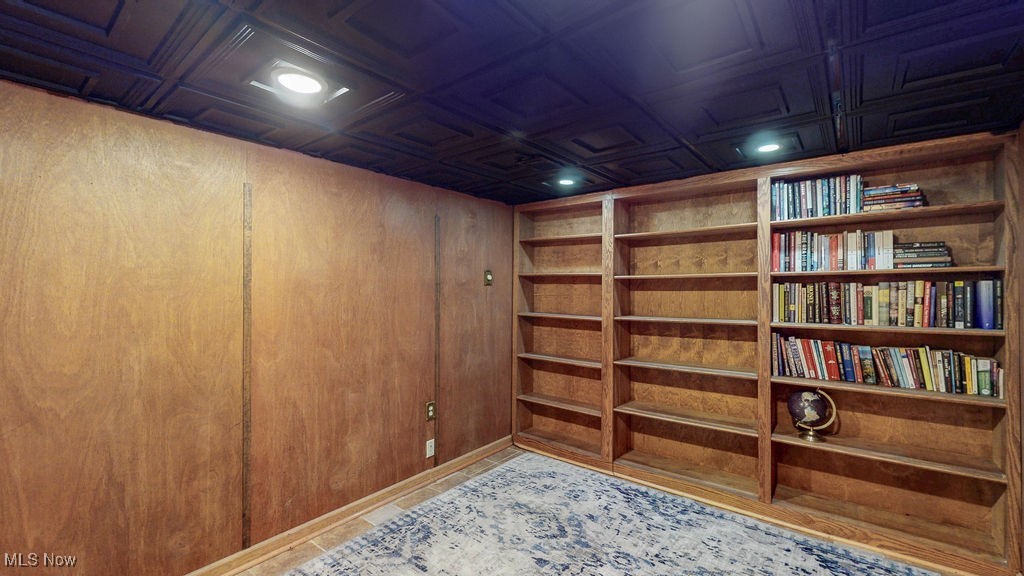 Akron, Ohio 44303, United States, 4 Bedrooms Bedrooms, ,3 BathroomsBathrooms,Residential,Contingent,154744