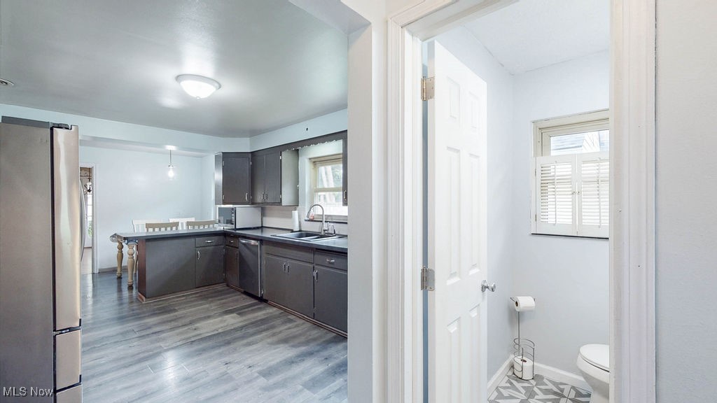 Akron, Ohio 44303, United States, 4 Bedrooms Bedrooms, ,3 BathroomsBathrooms,Residential,Contingent,154744