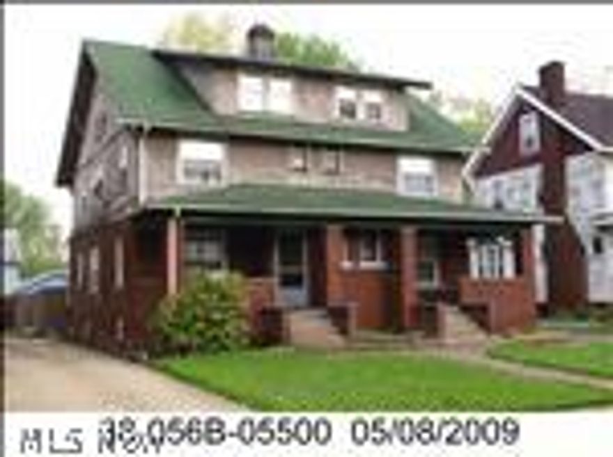 SIX-PLEX - six 1 bedroom, 1 bathroom apartments. Four out of six units are currently rented for $300-$425 per month. Sold as-is.