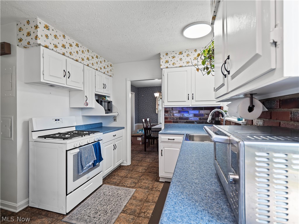 4179 W 62nd Street