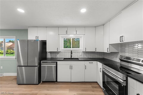Tiny photo for 201 N Woodhill Drive, Amherst, OH 44001 (MLS # 5255005)
