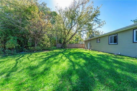 Tiny photo for 201 N Woodhill Drive, Amherst, OH 44001 (MLS # 5255005)