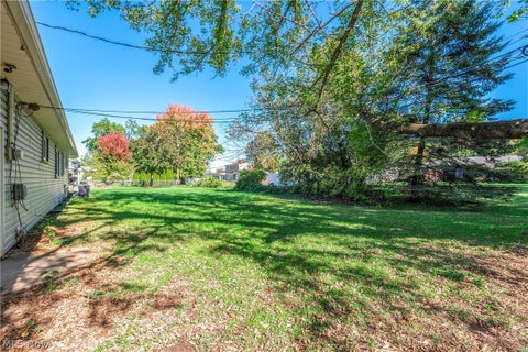 Tiny photo for 201 N Woodhill Drive, Amherst, OH 44001 (MLS # 5255005)