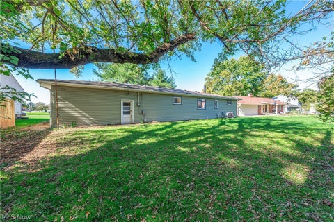 Tiny photo for 201 N Woodhill Drive, Amherst, OH 44001 (MLS # 5255005)