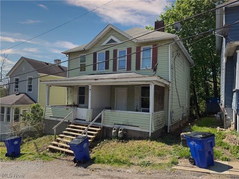 Tiny photo for 825 Laura Avenue, East Liverpool, OH 43920 (MLS # 5210160)