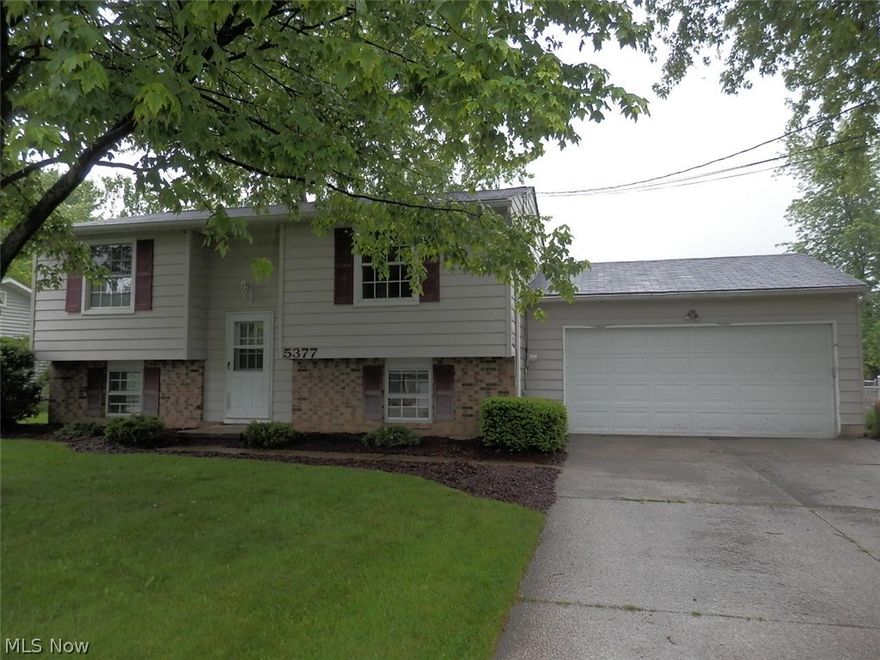 4 BR, 2 Bath Bi-Level on Stow's North end.  2 Car Attached Garage. Deck overlooks spacious fenced yard.  Affordable value in Stow!  This is a Fannie Mae HomePath Property.