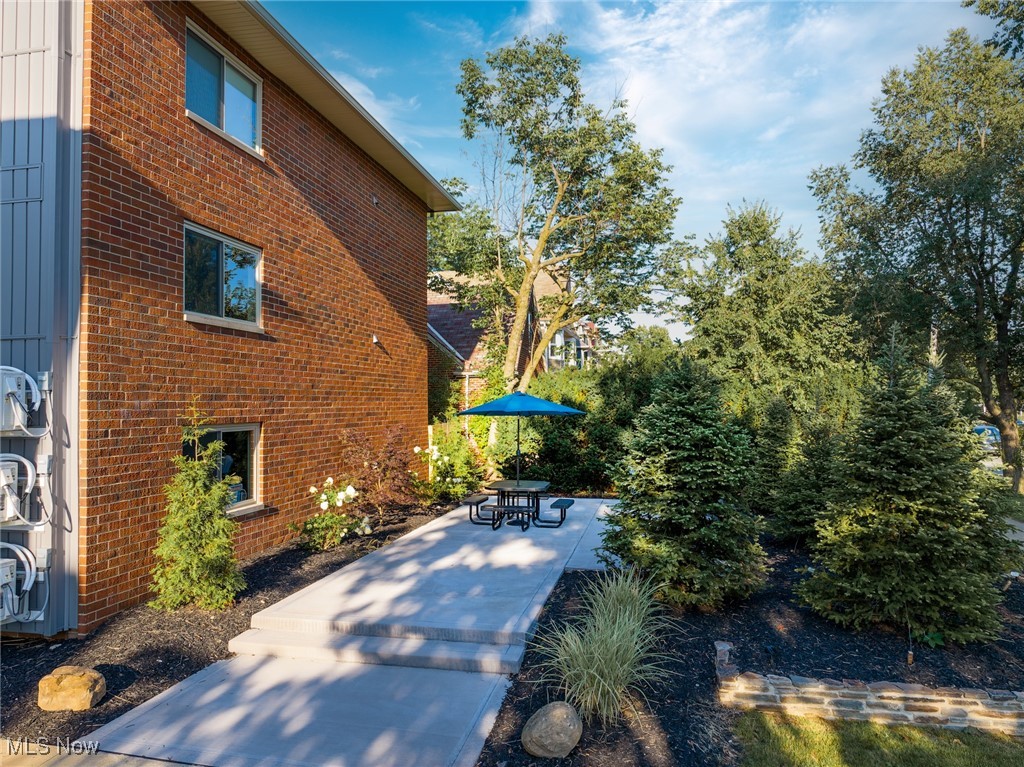 Cleveland, Ohio 44102, United States, 1 Bedroom Bedrooms, ,1 BathroomBathrooms,Residential,Active,89565