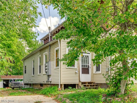 Tiny photo for 79 Union Street, Bedford, OH 44146 (MLS # 5255665)