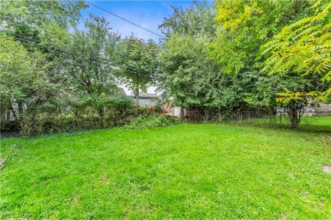 Tiny photo for 20014 Mountville Drive, Maple Heights, OH 44137 (MLS # 5253032)