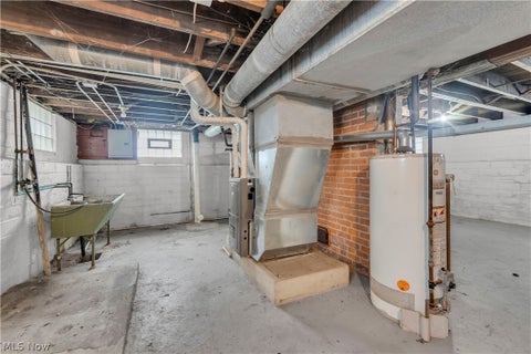 Tiny photo for 20014 Mountville Drive, Maple Heights, OH 44137 (MLS # 5253032)
