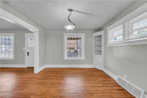 Tiny photo for 20014 Mountville Drive, Maple Heights, OH 44137 (MLS # 5253032)