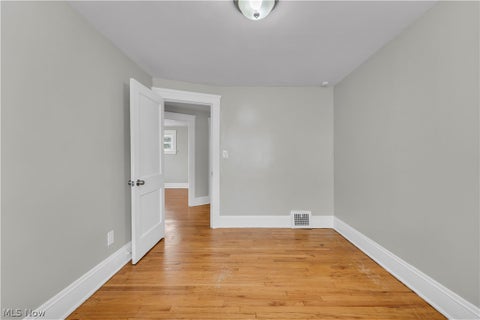 Tiny photo for 20014 Mountville Drive, Maple Heights, OH 44137 (MLS # 5253032)